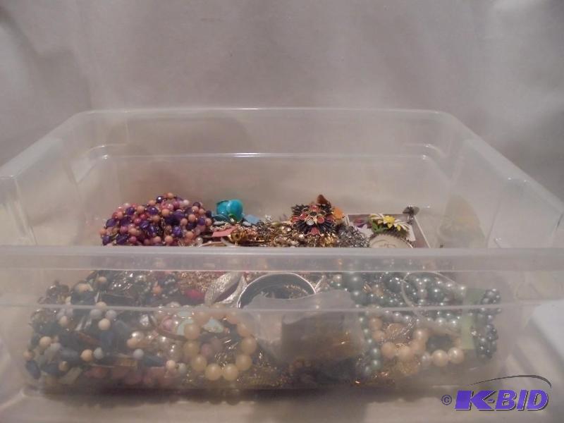 lot 112 image: Large bin of vintage costume jewelery....