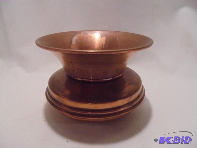 lot 78 image: Vintage 1982 Gatlinburgh Tennessee Copper spi...