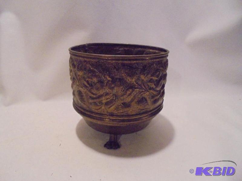 lot 96 image: Vintage footed Brass planter....