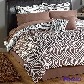 New Kato 8pc Bed Set - Queen -&nbsp MSRP $13...