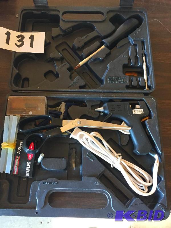 lot 131 image: Small kit with screw driver and hot glue gun....