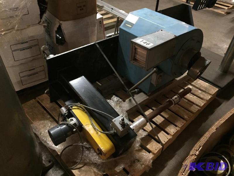 lot 146 image: Pallet lot of winding stand  motor and blowe...