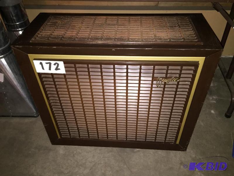 lot 172 image: Siegler natural gas heater....
