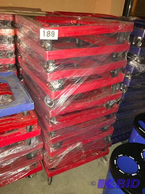 lot 189 image: Lot of 10 plastic rolling cart units. Many us...