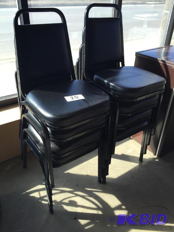 lot 20 image: Set of 8 matching stackable chairs....