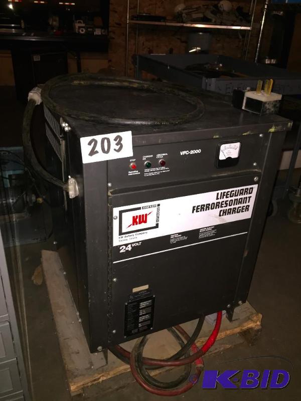 lot 203 image: 24 volt forklift battery charger....