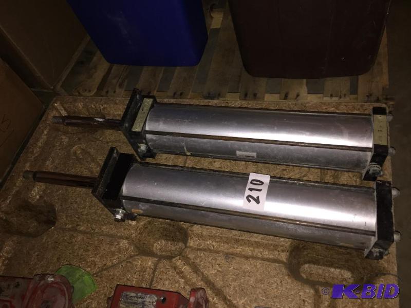lot 210 image: Lot of 2 air  hydraulic rams....
