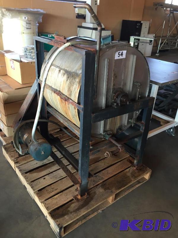 lot 54 image: Robert Ewing industrial washer....