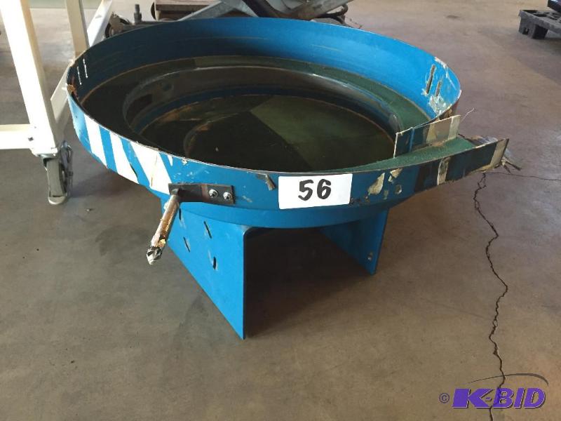 lot 56 image: Screw feeder bowl....