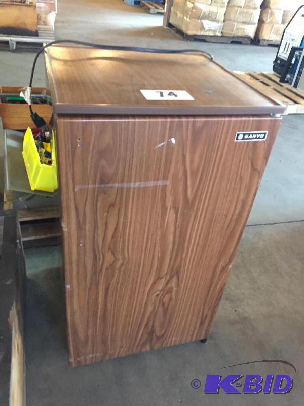 lot 74 image: Sanyo small refrigerator....