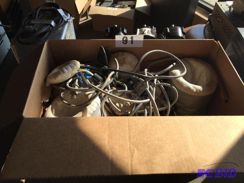 lot 91 image: Box lot of heated wraps  sleeves....
