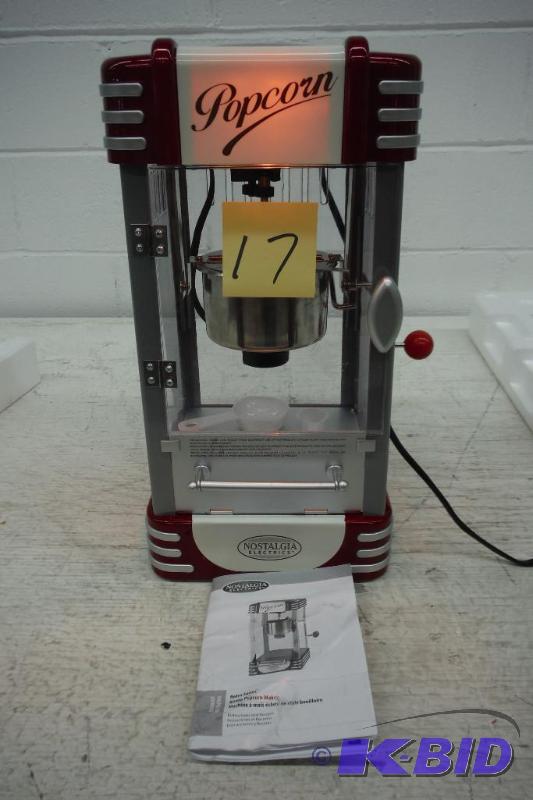 lot 17 image: Nostalgia Electrics RKP630 Retro Series Kettle Popcorn Maker