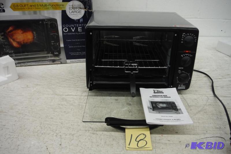 lot 18 image: Black & Decker CTO6335S Stainless Steel Countertop Convection Oven, Silver