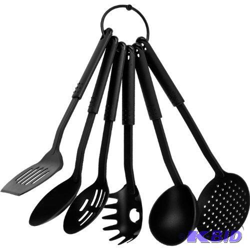 lot 64 image: Chef Buddy 6-Piece Kitchen Utensil Set on Ring