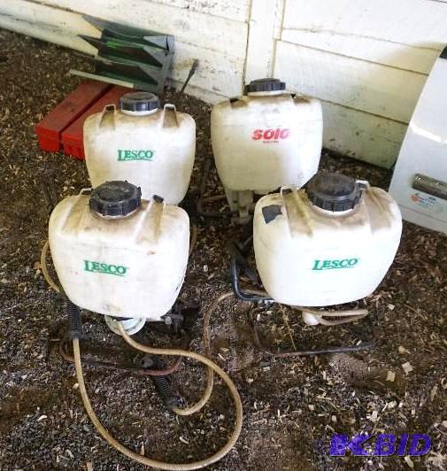 Lot of Lesco&nbspBack Back Garden Fertilizer...