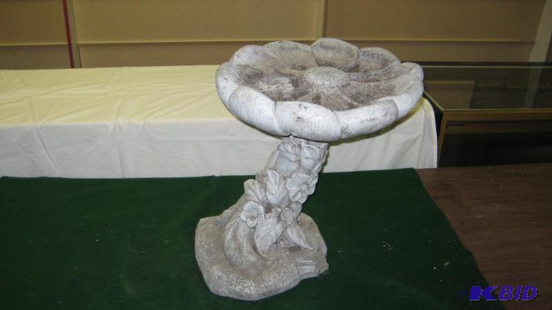 Bird Bath, very heavy...