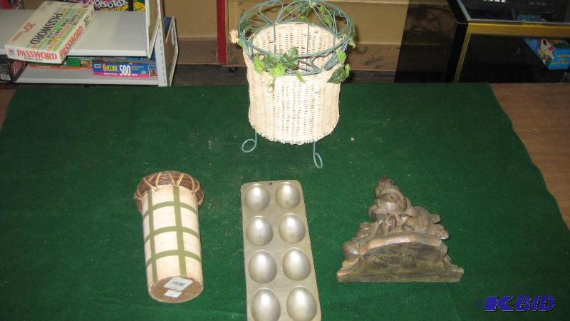 Basket  Planter, egg tray, shelf...