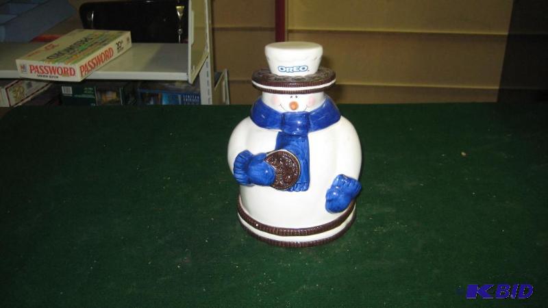 Oreo Snowman Cookie Jar...