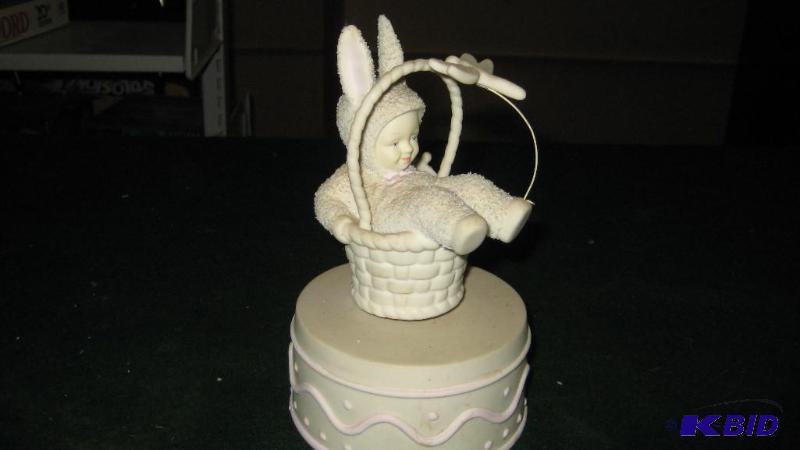 Department 56, Snowbunny in a basket music bo...
