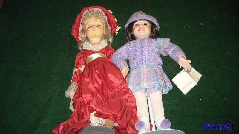 Two dolls, Porcelain...