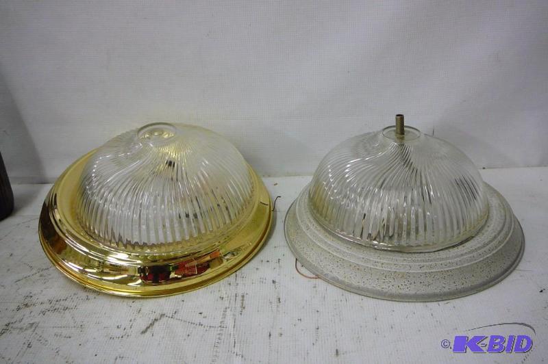 Ceiling lights lot of 6...