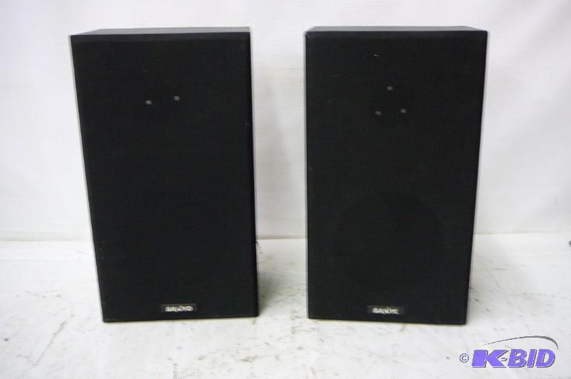 Sanyo Speakers Model ST90...