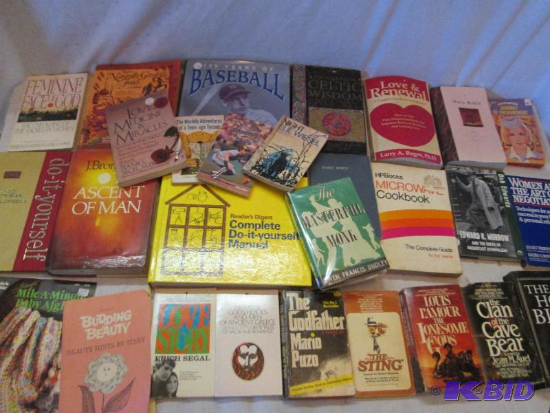 mixed lot books...