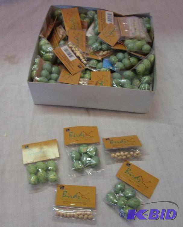 Lot of plastic speckled eggs for dcor...