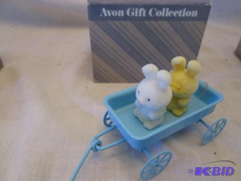 Avon gift collection dcor...