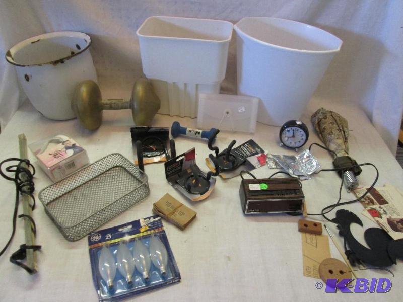 Lot of assorted vintage dcor...