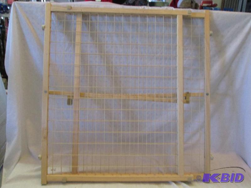 Child or pet gate, 25 x 20...