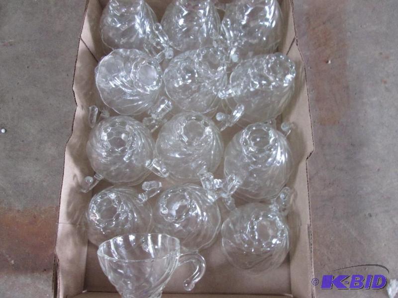 Lot of nice glass cups...