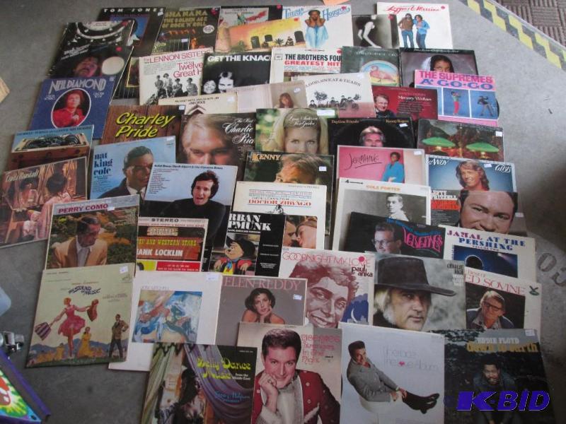 Lot of assorted vinyl record albums, see all ...