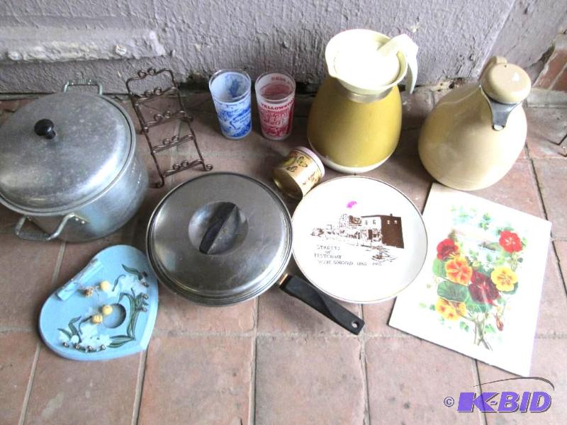Lot of kitchen and household...