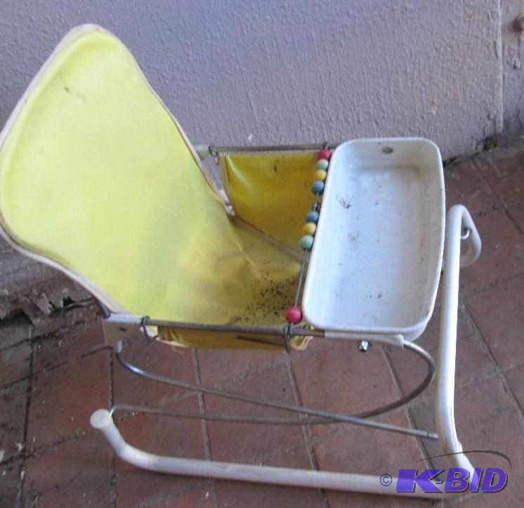 Antique metal frame baby bouncy chair with wo...