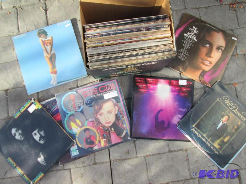 Large lot of assorted vinyl records, many gre...