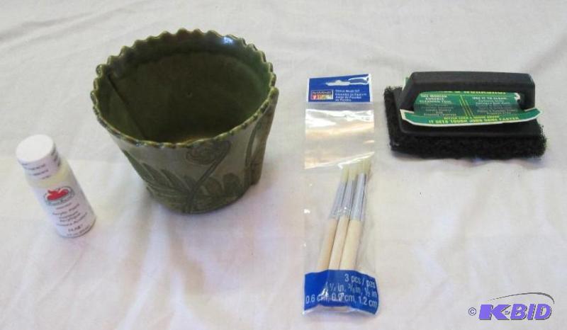 green bowl, super scrubber for grill and work...