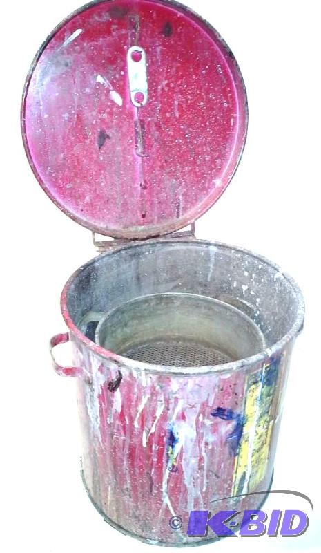 lot 120 image: StainPaint Rag Bucket