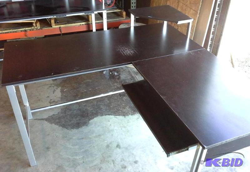 lot 159 image: L Shaped Work Station