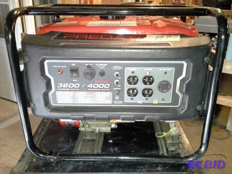 lot 19 image: 4000 Peak3200 Running Watts, 6.5 HP (212cc) Generator