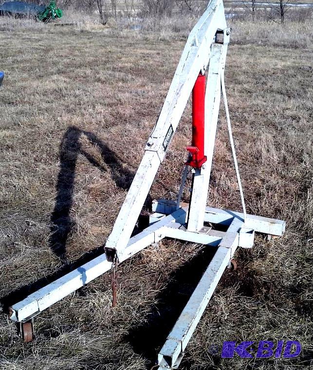 lot 22 image: Engine Hoist