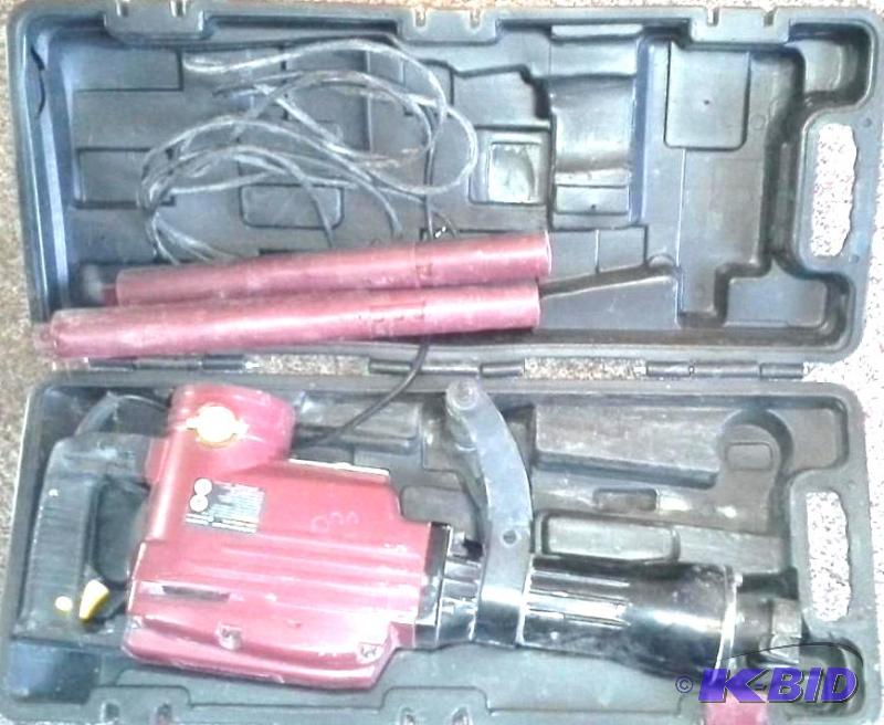 lot 74 image: 11 Amp 35 lb. Lower Wall Breaker Hammer