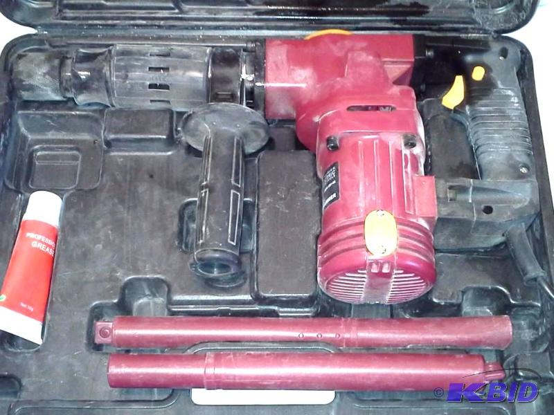 lot 79 image: 10 Amp Heavy Duty Professional Demolition Hammer