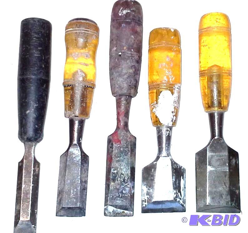 lot 98 image: set of 5 Chisels