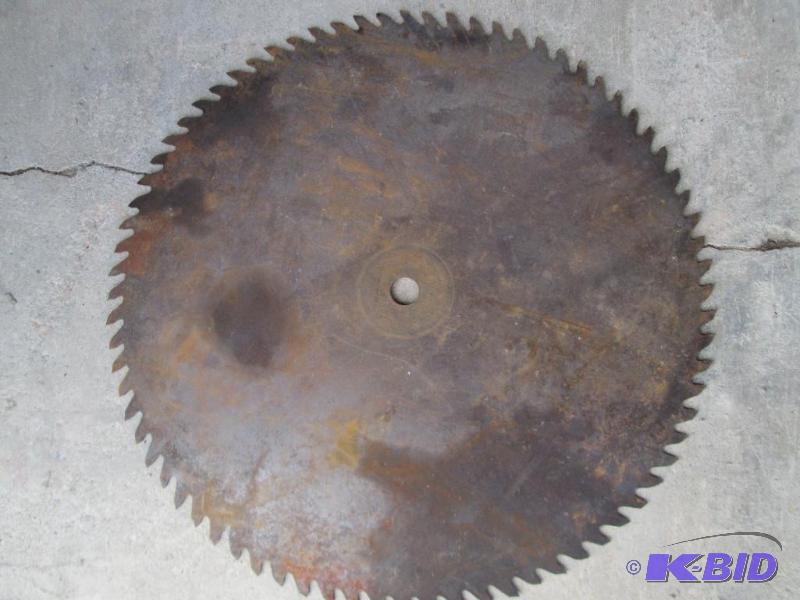 30 inch wide circular saw blade, great for pa...