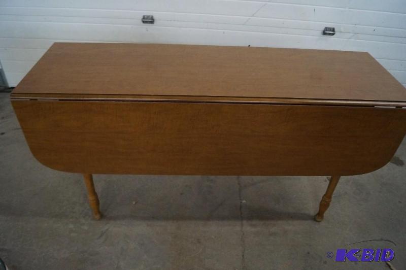 Maple table