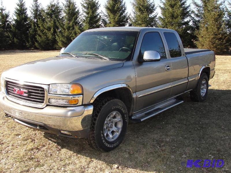 1999 GMC  Sierra Extended Cab Short Box