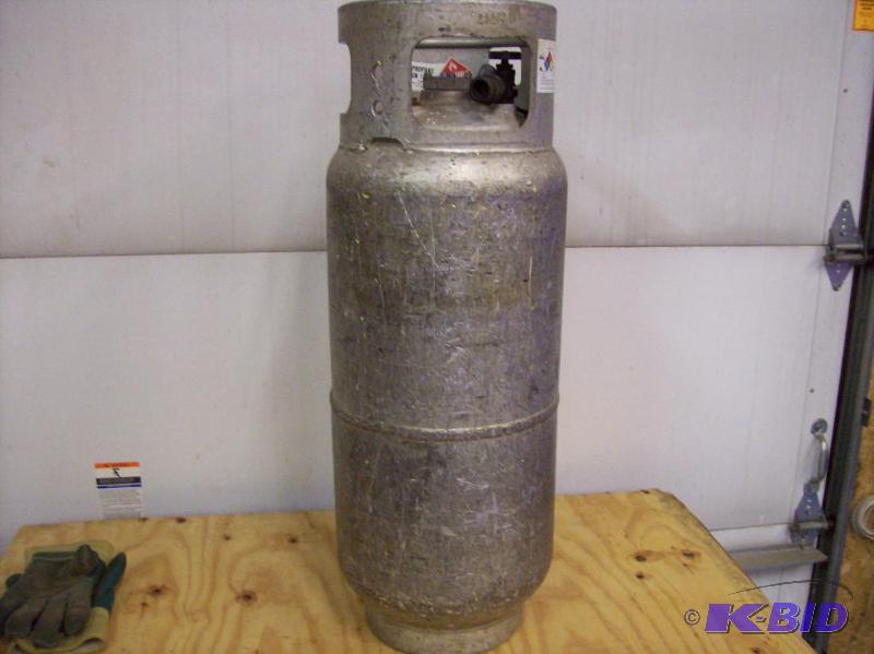 All Aluminum forklift propane tank with guage...