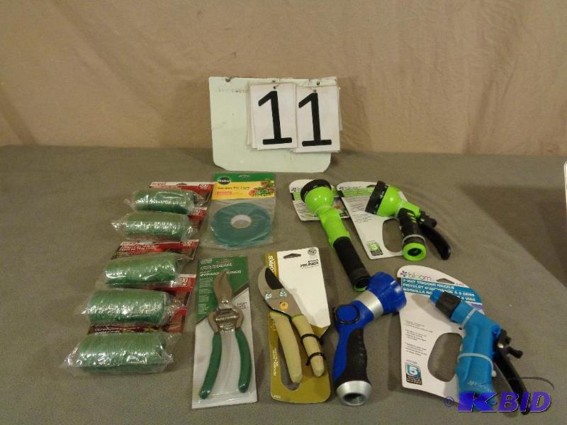 4 New Sprayer Nozzles, 5 New Rolls of Green J...