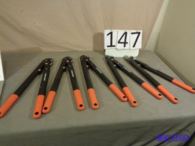 5 Black and Decker Display Model Loppers....